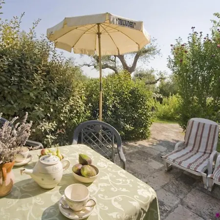 Aparthotel Truddhi Casa E Cucina Di Puglia Locorotondo Exterior foto